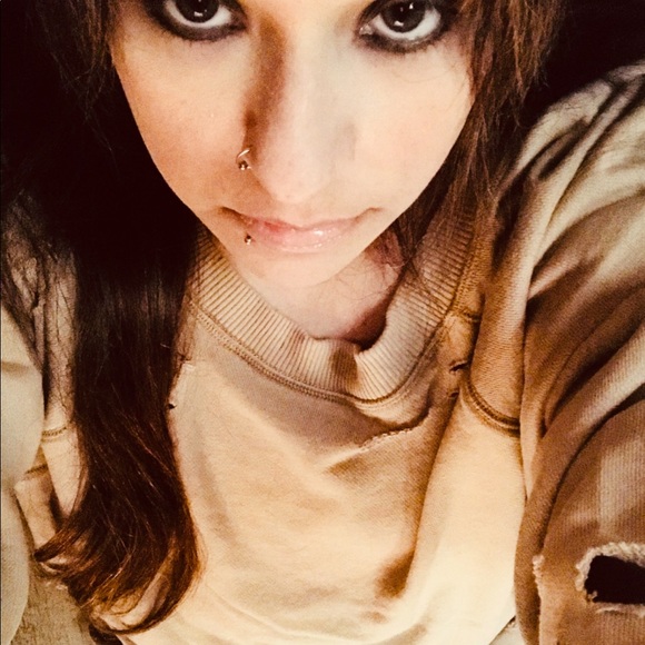 Meet your Posher, Elsa & my Bestie Randi!🥰 - Picture 3 of 14